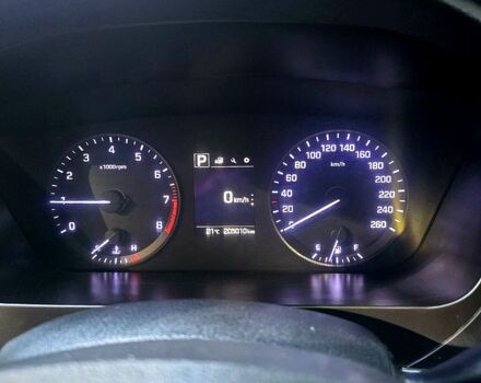 Хендай Соната, объемом двигателя 2 л и пробегом 205 тыс. км за 10000 $, фото 8 на Automoto.ua