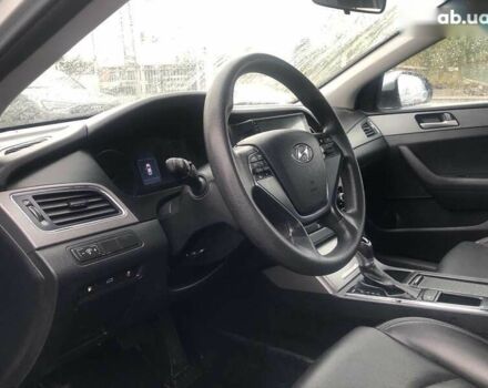 Хендай Соната 2017 в Киеве на Automoto.ua Хендай Соната, объемом двигателя 2 л и пробегом 366 тыс. км за 10290 $, фото 9 на Automoto.ua