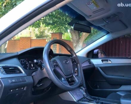 Хендай Соната, об'ємом двигуна 2 л та пробігом 267 тис. км за 11290 $, фото 8 на Automoto.ua