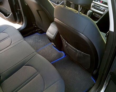 Хендай Соната, об'ємом двигуна 2.4 л та пробігом 108 тис. км за 13000 $, фото 3 на Automoto.ua