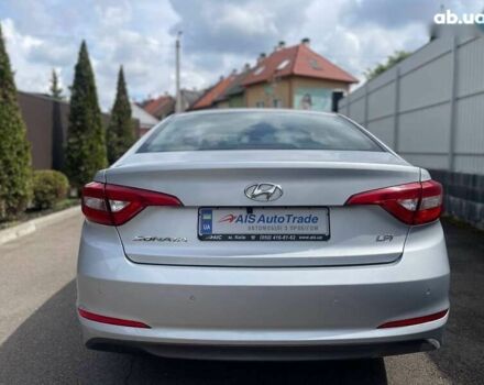 Хендай Соната 2017 у Києві на Automoto.ua Хендай Соната, об'ємом двигуна 2 л та пробігом 311 тис. км за 11490 $, фото 3 на Automoto.ua