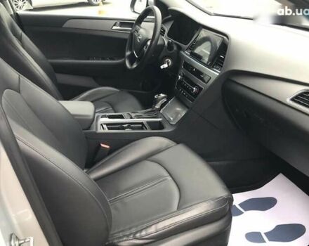 Хендай Соната 2017 в Киеве на Automoto.ua Хендай Соната, объемом двигателя 2 л и пробегом 383 тыс. км за 10290 $, фото 12 на Automoto.ua
