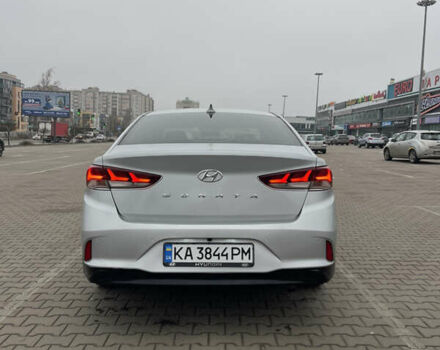 Хендай Соната, объемом двигателя 2 л и пробегом 288 тыс. км за 10800 $, фото 3 на Automoto.ua