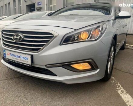 Хендай Соната, об'ємом двигуна 2 л та пробігом 335 тис. км за 10990 $, фото 1 на Automoto.ua