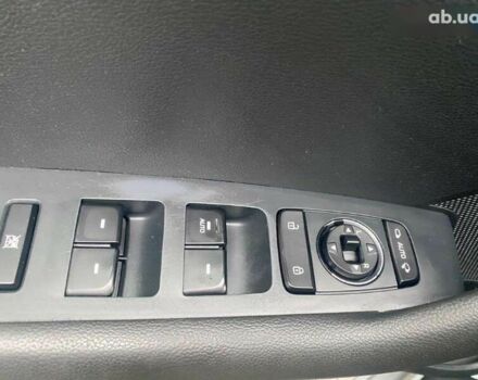 Хендай Соната, об'ємом двигуна 2 л та пробігом 335 тис. км за 10990 $, фото 6 на Automoto.ua