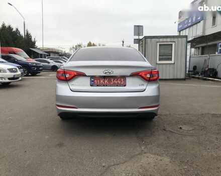 Хендай Соната, объемом двигателя 2 л и пробегом 354 тыс. км за 10990 $, фото 3 на Automoto.ua