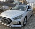 Хендай Соната, объемом двигателя 2 л и пробегом 328 тыс. км за 12490 $, фото 1 на Automoto.ua