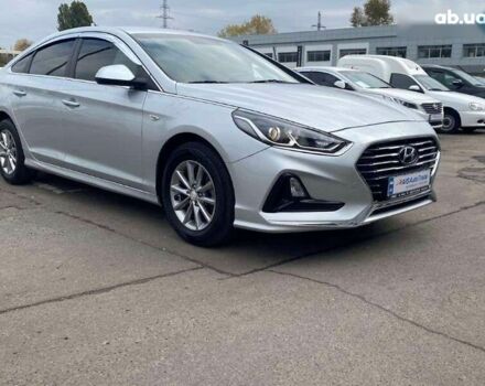 Хендай Соната, объемом двигателя 2 л и пробегом 388 тыс. км за 11490 $, фото 2 на Automoto.ua