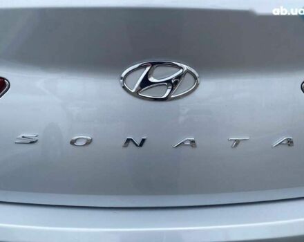 Хендай Соната, объемом двигателя 2 л и пробегом 388 тыс. км за 11490 $, фото 4 на Automoto.ua