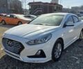 Хендай Соната 2018 в Киеве на Automoto.ua Хендай Соната, объемом двигателя 2 л и пробегом 306 тыс. км за 12490 $, фото 1 на Automoto.ua