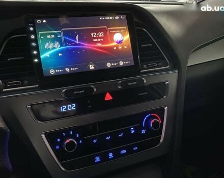 Хендай Соната, об'ємом двигуна 2 л та пробігом 207 тис. км за 13600 $, фото 11 на Automoto.ua