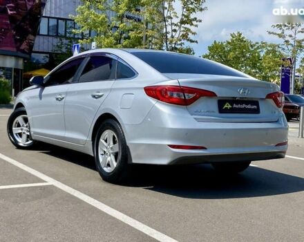 Хендай Соната, об'ємом двигуна 2 л та пробігом 207 тис. км за 13600 $, фото 6 на Automoto.ua