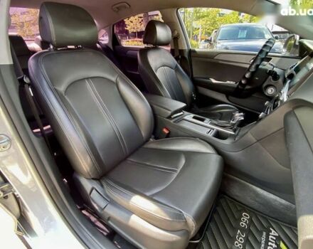 Хендай Соната, об'ємом двигуна 2 л та пробігом 207 тис. км за 13600 $, фото 13 на Automoto.ua
