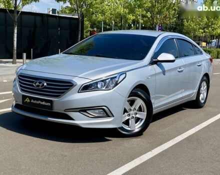 Хендай Соната, об'ємом двигуна 2 л та пробігом 207 тис. км за 13600 $, фото 1 на Automoto.ua