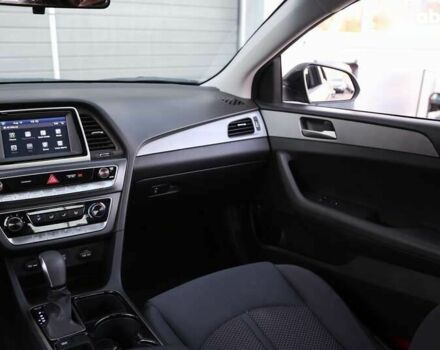 Хендай Соната, об'ємом двигуна 2.4 л та пробігом 77 тис. км за 13900 $, фото 14 на Automoto.ua