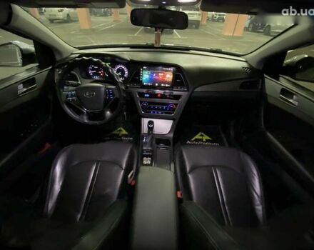 Хендай Соната, об'ємом двигуна 2 л та пробігом 207 тис. км за 13600 $, фото 12 на Automoto.ua