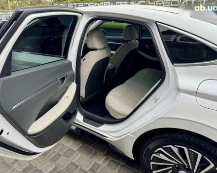 Хендай Соната, об'ємом двигуна 0 л та пробігом 120 тис. км за 21900 $, фото 13 на Automoto.ua