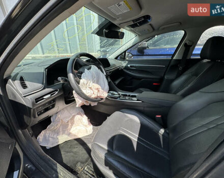 Хендай Соната, объемом двигателя 2.5 л и пробегом 124 тыс. км за 13000 $, фото 4 на Automoto.ua