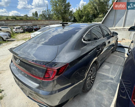 Хендай Соната, объемом двигателя 2.5 л и пробегом 124 тыс. км за 13000 $, фото 5 на Automoto.ua