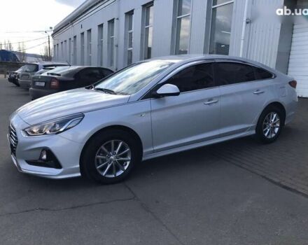 Хендай Соната, объемом двигателя 2 л и пробегом 320 тыс. км за 11990 $, фото 1 на Automoto.ua
