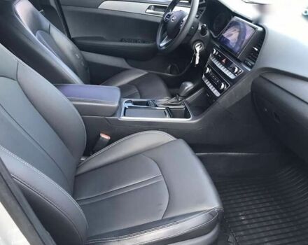 Хендай Соната, объемом двигателя 2 л и пробегом 320 тыс. км за 11990 $, фото 5 на Automoto.ua
