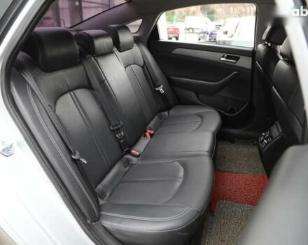 Хендай Соната, объемом двигателя 2 л и пробегом 97 тыс. км за 16000 $, фото 6 на Automoto.ua