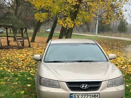 Хендай Соната, об'ємом двигуна 2.4 л та пробігом 278 тис. км за 5200 $, фото 1 на Automoto.ua