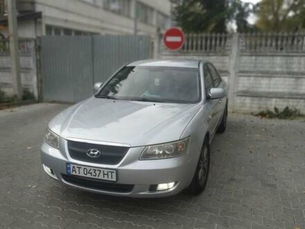 Хендай Соната 2006 в Ивано-Франковске на Automoto.ua Хендай Соната, объемом двигателя 2.36 л и пробегом 265 тыс. км за 5800 $, фото 1 на Automoto.ua