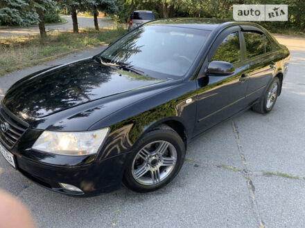 Хендай Соната 2008 в Кривом Роге на Automoto.ua Хендай Соната, объемом двигателя 2 л и пробегом 206 тыс. км за 7000 $, фото 1 на Automoto.ua