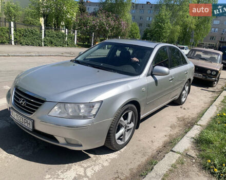 Хендай Соната, об'ємом двигуна 3.3 л та пробігом 270 тис. км за 5700 $, фото 1 на Automoto.ua