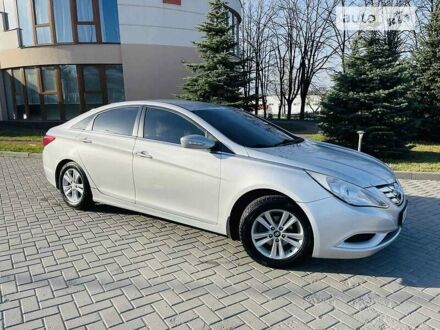 Хендай Соната 2010 в Харькове на Automoto.ua Хендай Соната, объемом двигателя 2 л и пробегом 264 тыс. км за 7500 $, фото 1 на Automoto.ua