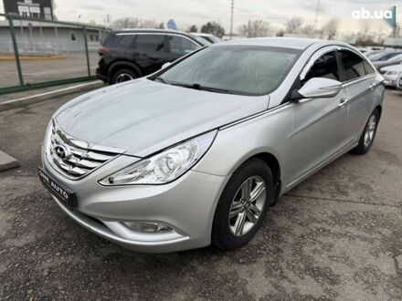 Хендай Соната, об'ємом двигуна 2 л та пробігом 643 тис. км за 7490 $, фото 1 на Automoto.ua