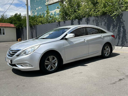 Хендай Соната, об'ємом двигуна 2 л та пробігом 168 тис. км за 8500 $, фото 1 на Automoto.ua