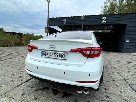 Хендай Соната 2015 в Люботине на Automoto.ua Хендай Соната, объемом двигателя 2 л и пробегом 480 тыс. км за 10300 $, фото 1 на Automoto.ua