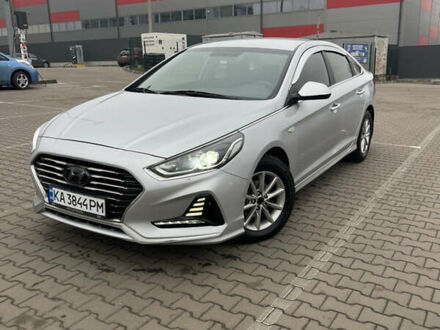 Хендай Соната, об'ємом двигуна 2 л та пробігом 288 тис. км за 10800 $, фото 1 на Automoto.ua