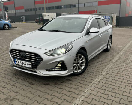 Хендай Соната, объемом двигателя 2 л и пробегом 288 тыс. км за 10800 $, фото 1 на Automoto.ua