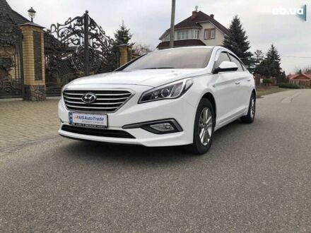 Хендай Соната, об'ємом двигуна 2 л та пробігом 354 тис. км за 10790 $, фото 1 на Automoto.ua