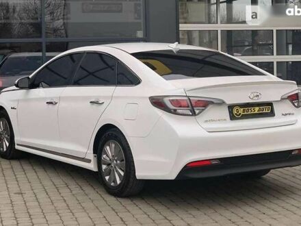 Хендай Соната 2017 в Ивано-Франковске на Automoto.ua Хендай Соната, объемом двигателя 0 л и пробегом 128 тыс. км за 16200 $, фото 1 на Automoto.ua