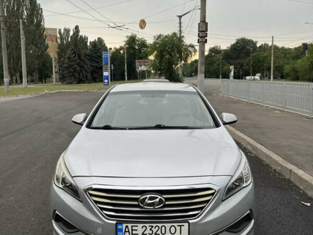 Хендай Соната 2017 в Кривом Роге на Automoto.ua Хендай Соната, объемом двигателя 2.4 л и пробегом 93 тыс. км за 12300 $, фото 1 на Automoto.ua