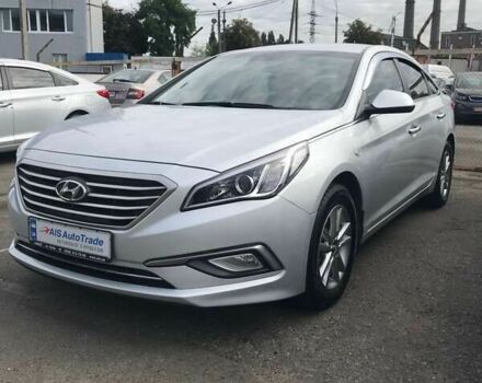 Хендай Соната, объемом двигателя 2 л и пробегом 352 тыс. км за 10490 $, фото 1 на Automoto.ua