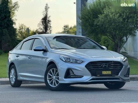 Хендай Соната 2017 у Києві на Automoto.ua Хендай Соната, об'ємом двигуна 2 л та пробігом 278 тис. км за 11900 $, фото 1 на Automoto.ua