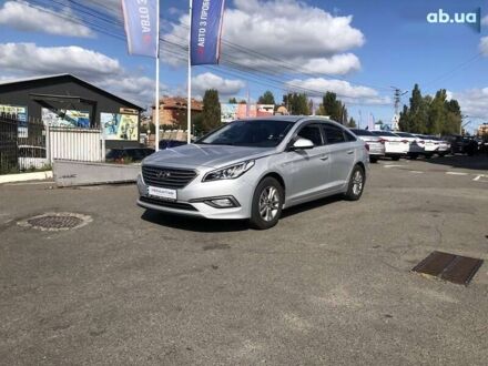 Хендай Соната 2018 у Києві на Automoto.ua Хендай Соната, об'ємом двигуна 2 л та пробігом 253 тис. км за 11490 $, фото 1 на Automoto.ua