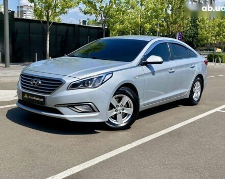Хендай Соната, об'ємом двигуна 2 л та пробігом 207 тис. км за 13600 $, фото 1 на Automoto.ua