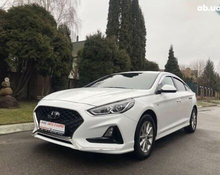 Хендай Соната, объемом двигателя 2 л и пробегом 160 тыс. км за 16990 $, фото 1 на Automoto.ua