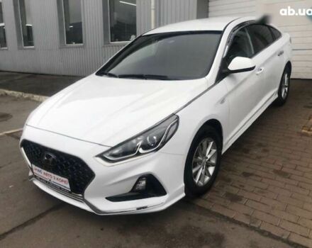Хендай Соната, объемом двигателя 2 л и пробегом 159 тыс. км за 14490 $, фото 1 на Automoto.ua