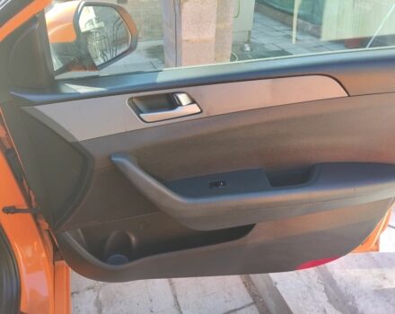 Желтый Хендай Соната, объемом двигателя 2 л и пробегом 500 тыс. км за 6500 $, фото 17 на Automoto.ua