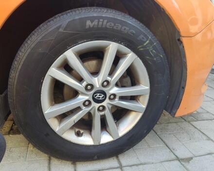 Желтый Хендай Соната, объемом двигателя 2 л и пробегом 500 тыс. км за 6500 $, фото 20 на Automoto.ua