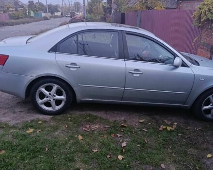 Серый Хендай Соната, объемом двигателя 2 л и пробегом 2 тыс. км за 3400 $, фото 6 на Automoto.ua