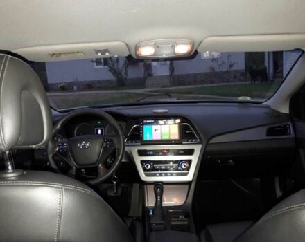 Серый Хендай Соната, объемом двигателя 2 л и пробегом 86 тыс. км за 9000 $, фото 3 на Automoto.ua