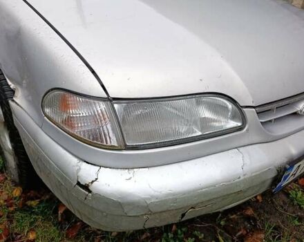 Серый Хендай Соната, объемом двигателя 2 л и пробегом 673 тыс. км за 1300 $, фото 1 на Automoto.ua